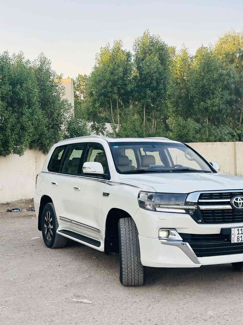 سلام عليكم 
لاندكروزGX.R
موديل2018
فول مواصفات ماشيه175الف
الضرر بنيد وجاملغين وبل كصه مال قماره بارد بسيط  
السعرررر(345) وبيها مجال 
رقم الهاتف***********
موقع📍 بغداد مدينه الصدر

