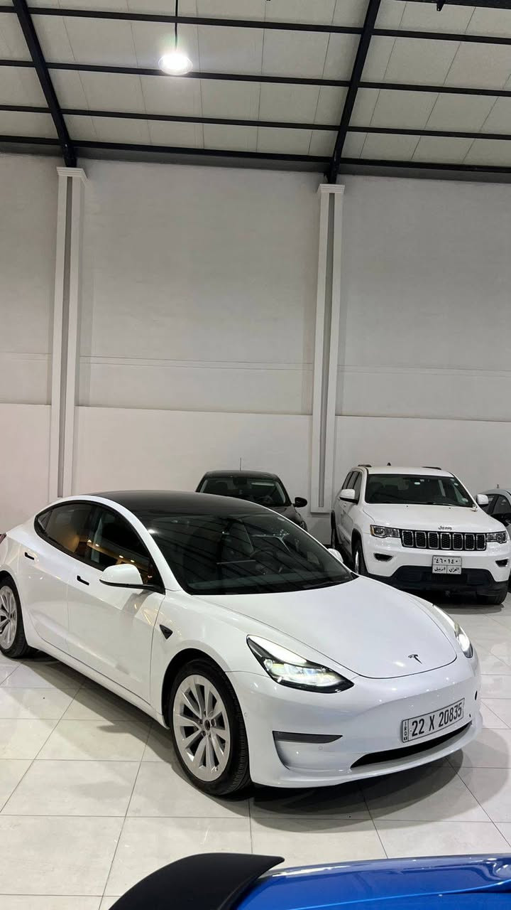 تسلا موديل ٣  اون لاين ٢٠٢٢ دبل موتور
ماشية ١٦ الف ميل 

حادث خفيف بدون صبوغ  بدل باب بلادي ارباك سليمة بشرط 

 بدون تعديل  سيارة كلش جديد بطارية %١٠٠ 

 سعر ١٨٥ ورقة 

مکان سیارە اربیل 

0770 222 5352  
واتس اب
