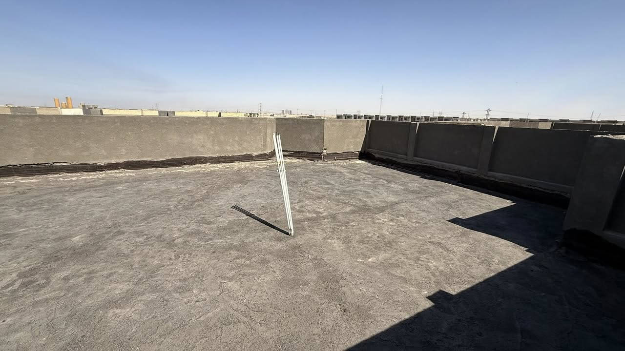 بيت للبيع في مجمع خالدون السكني التنومة
السعر: 270 مليون. 
المساحة: 375 متر اكبر مساحة في المجمع.
طابو ملك صرف باسمي بدون ورثة.
الموقع: التنومة.
المجمع قيد الانجاز.
للاستفسار: ***********
