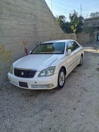 كراون • ٢٠٠٥ • اصفر