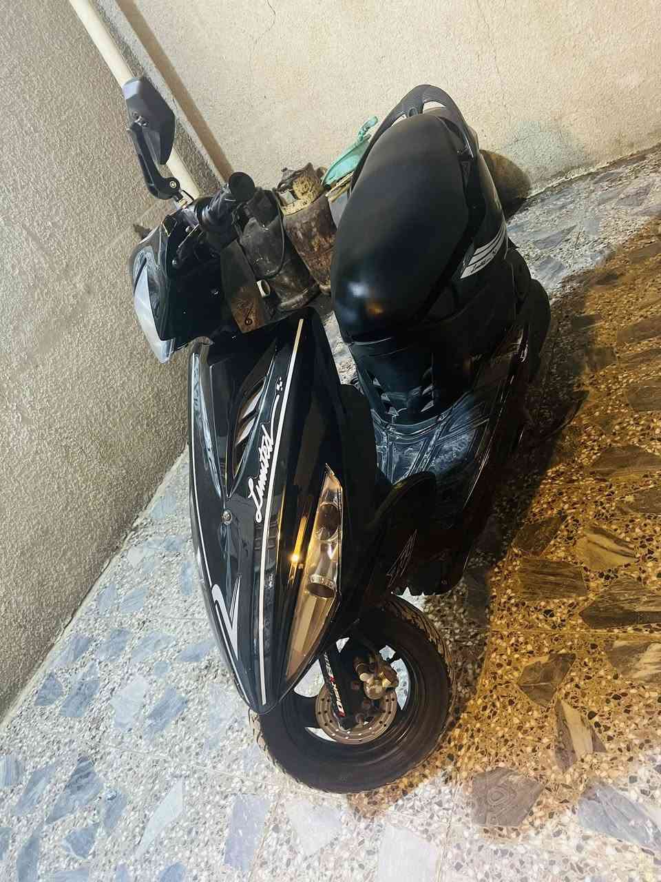 سلام عليكم شباب دراجه ماكس مضلع دراجه نضيفه مكينه خير من الله بيع أو مراوس بدراجه بريز حسب القناعه سعر الدرجه ٦٠٠مكاني بغداد مدينه الصدر رقم ***********
