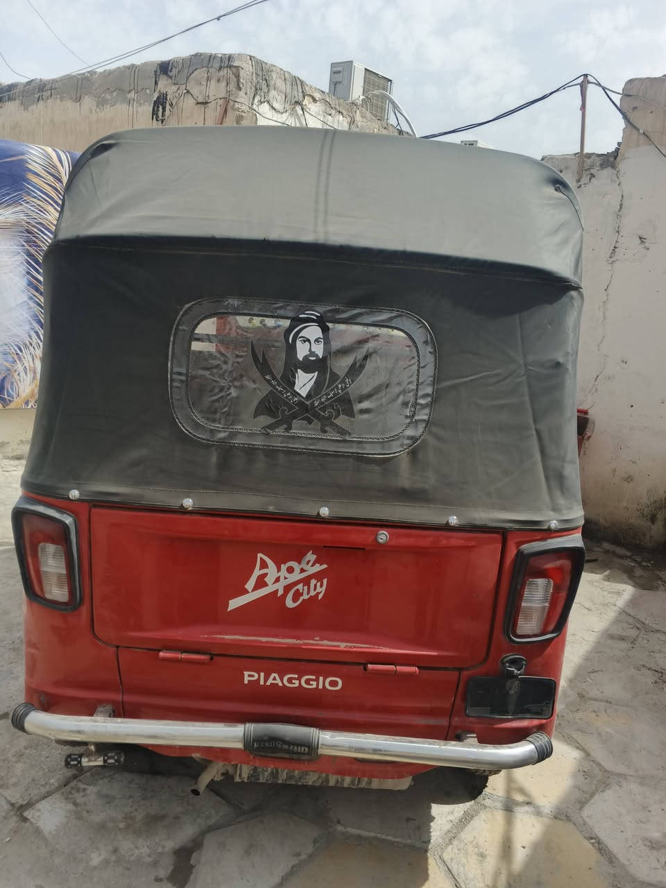 إسلام عليكم تكتك مديل 20 طالعه 21 بجاج امحوره تيفيس مكينه 25 الون احمر العنوان ناصريه مركز حي الفداء رقم المبايل *********** السعر 4 مليون وربع وبيها مجال اتصل وتشلع عيوني
