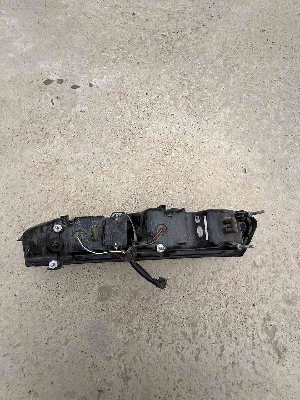 السلام عليكم
عندي هذا البك لايت تك للبيع مال ss سموك 
جهه اليمين مكاني موصل ***********
