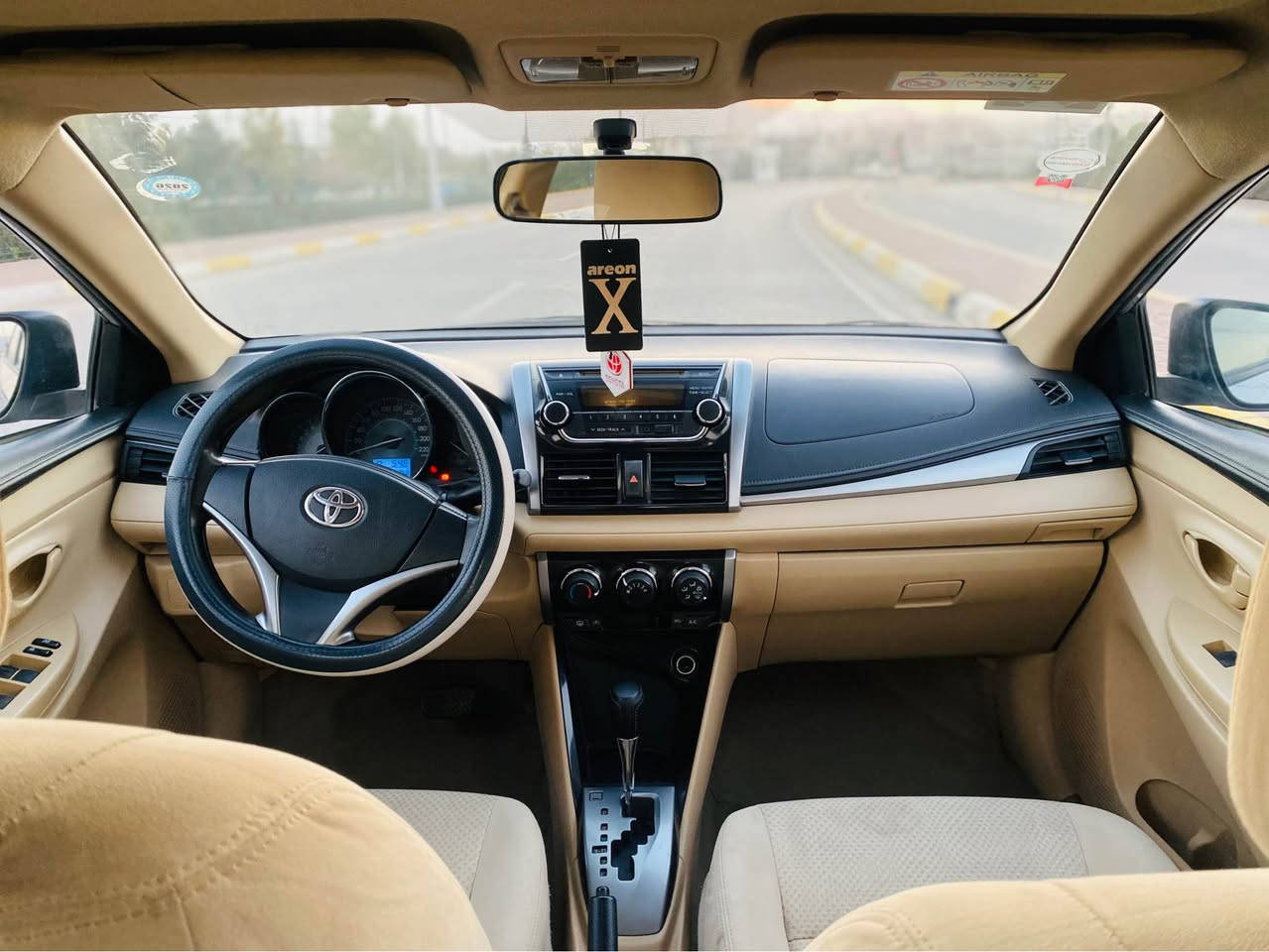 ‎تیۆتایارس مۆديل 2015سلڤەر گیڕئۆتۆماتیک ناوزەرد مەکینە گەورەی 1.5چوارجام کارەباوئۆکس ویوئیس بی وئیکۆ ودەبل ئیرباگ فول مواسفات  پینچ کەل وبلاجکتۆروسەیارەکە زۆر پاکە بی بۆیاخ بی کارت وساردی ناشرین تنها ٢..٣ جیگا زۆر بچوک ساردی هەیەبی ناوگرتن دواو پیشی کەپسە 195 هەزاری حەقیقی رۆشتوە سپیری شەریکەی دانەگیراوە یەک برغوی نەکراوەتەوە تەبرید ساردوگەرم بەشەرت ئیشدەکات کامل سیرڤسی 4مانگە بۆکراوە هایدرۆلیکی گیری تازە گۆراوە رۆنی گۆراوە 4تایەو ویل کەپی لۆکی لەژیرایە رەقەمی تازەیەوسەنەوی تاکۆتای 2027تازەیە سەیارەکە زۆرپاکە نمونەیە مالی دۆستەسعری114معامەلەیەکی برایانە ***********//*********** السليمانية, العراق
