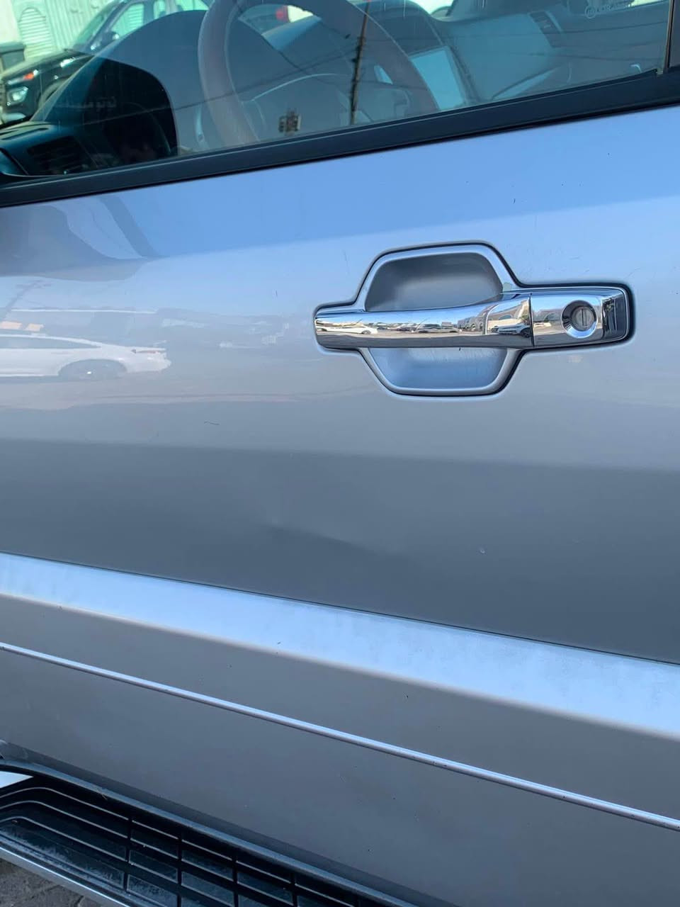 ▪️Pajero 2008 ▪️
▪️کلین بێ سبوغ ، بێ پارچە گۆڕاو  
▪️سێ جێگای   بچووک  تەعدیل 

▪️بێ ژورێ بێ ئێڕباگ 

▪️رەقەم هەولێر سەنەوی هەتا ٢٠٣٠ نوێیە 

▪️مەکینەی V6 ی ٣.٠ کەپس

▪️مواسفات تەبرید مرکزی گێڕ تۆماتیک 

▪️نرخی ١٠٩ وەرەقە▪️

☎️ *********** أربيل, العراق
