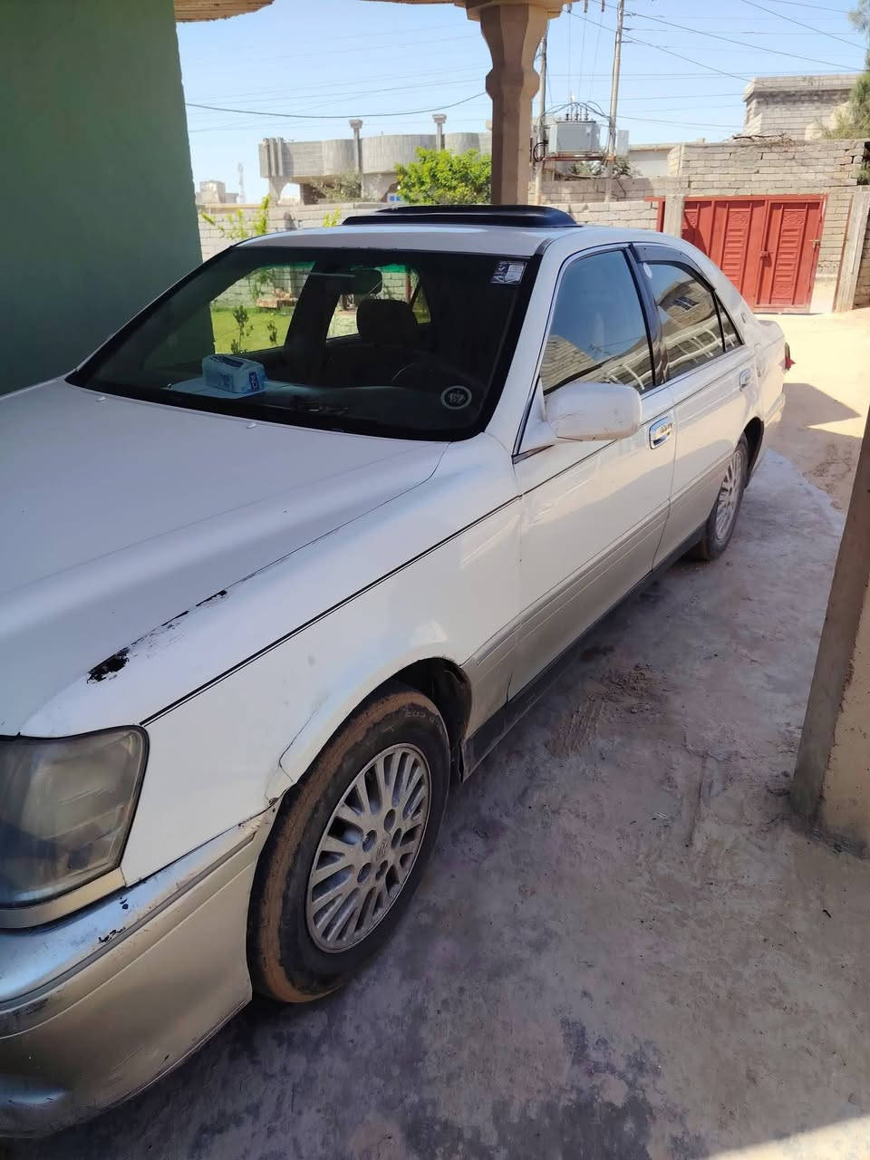 سلام عليكم
ملكه كص للبيع محرك ففتي جديد كير جديد

صدره الكدام تعبان كمبرسير مال تبريد عاطل مراوس حسب القناعه تحياتي 

***********

