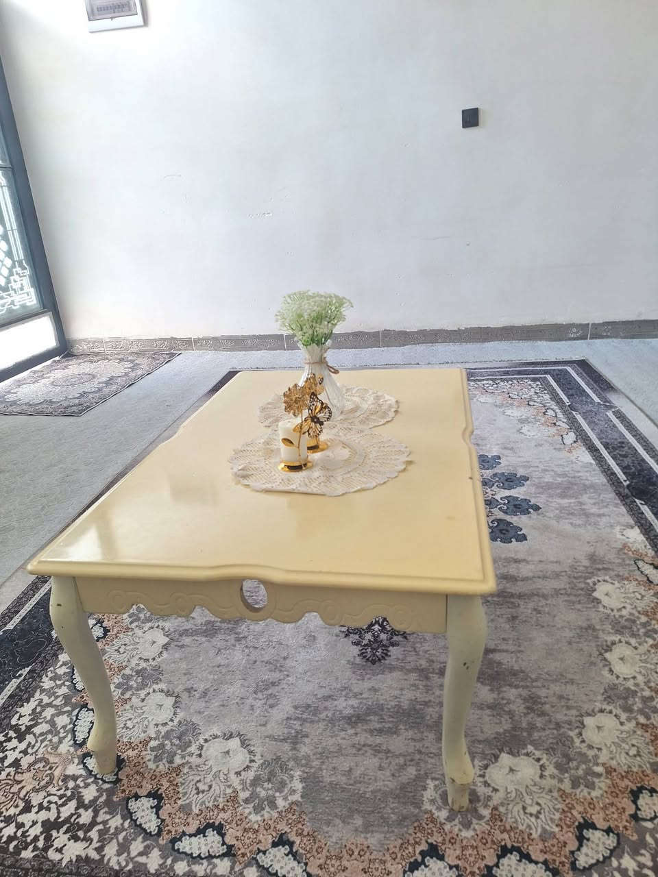 چوار تەپڵە و میزی ناوراست بۆ فرۆشتن
هیج عەیبی نیە ناونیشان کرکوک
میز وسط و 4 طبلات للبیع ای عیب مابی
عنوان کرکوک
إشارة الأصدقاء


**إذا كنت صاحب هذا الإعلان وتريد حذفه لأي سبب، رجاءا أرسل رسالة إلى الدعم الفني**