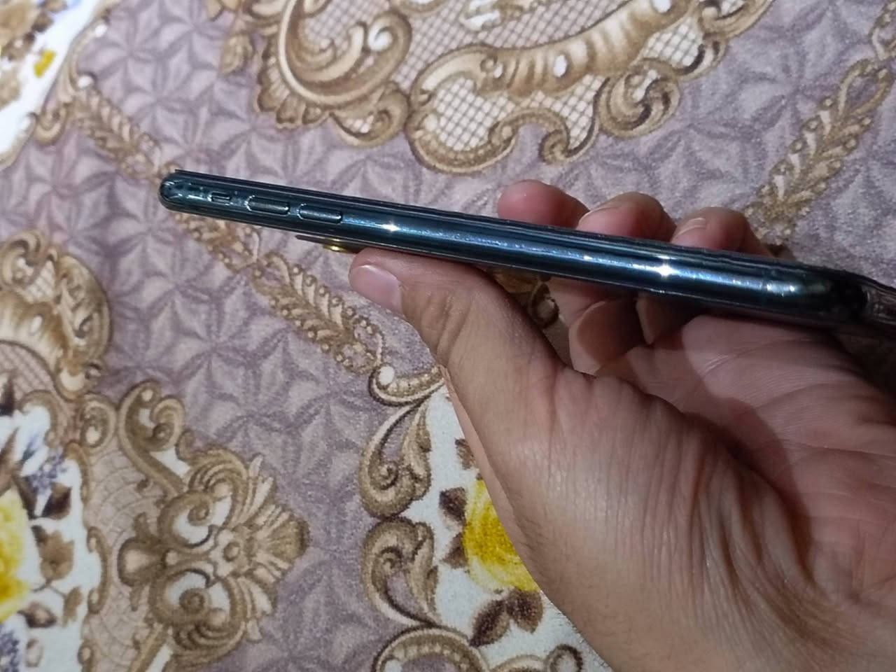 للبيع موبايل ايفون 11برو ماكس 
بطاريه 97 مبدله اصليه وكاله 
وشاشه اصليه وكاله 
ذاكره 256 السعر 250 المكان رمادي التأميم الشراي يتفضل خاص


**إذا كنت صاحب هذا الإعلان وتريد حذفه لأي سبب، رجاءا أرسل رسالة إلى الدعم الفني**