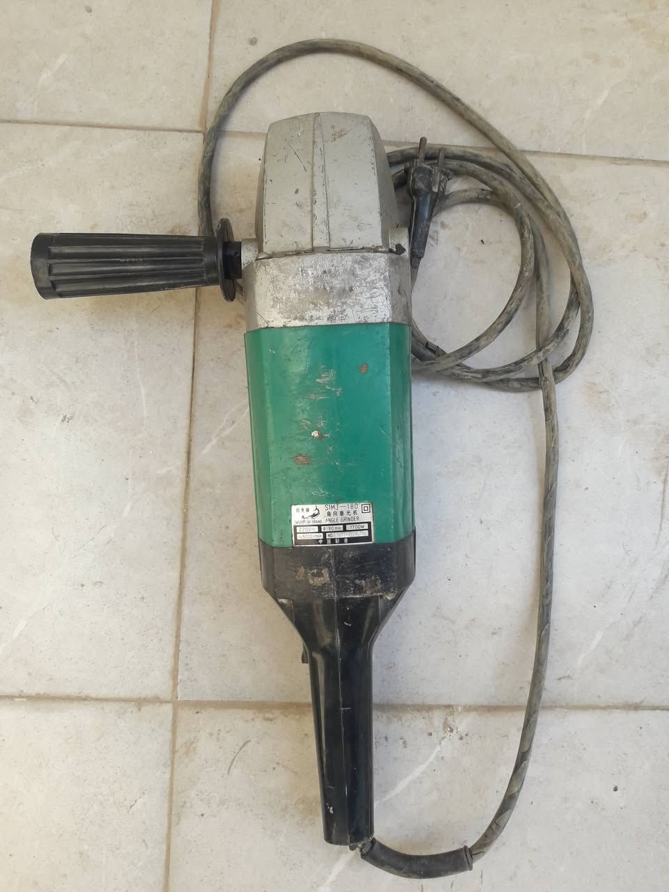 كوسره ٢٠٠٠واطskil هولندي +كوسره ١٧٠٠واط قرش صيني اثنينهن شغالات عل الفحص . 
بسعر ٥٠/الف دينار كوسره skil هولندي . 230mm حجر .
بسعر ٢٥/الف دينار كوسره قرش صيني  .180mm  حجر .
تصفية مخزن متروكات. ولا تدفع فلس شرط إلا تفحص.


**إذا كنت صاحب هذا الإعلان وتريد حذفه لأي سبب، رجاءا أرسل رسالة إلى الدعم الفني**