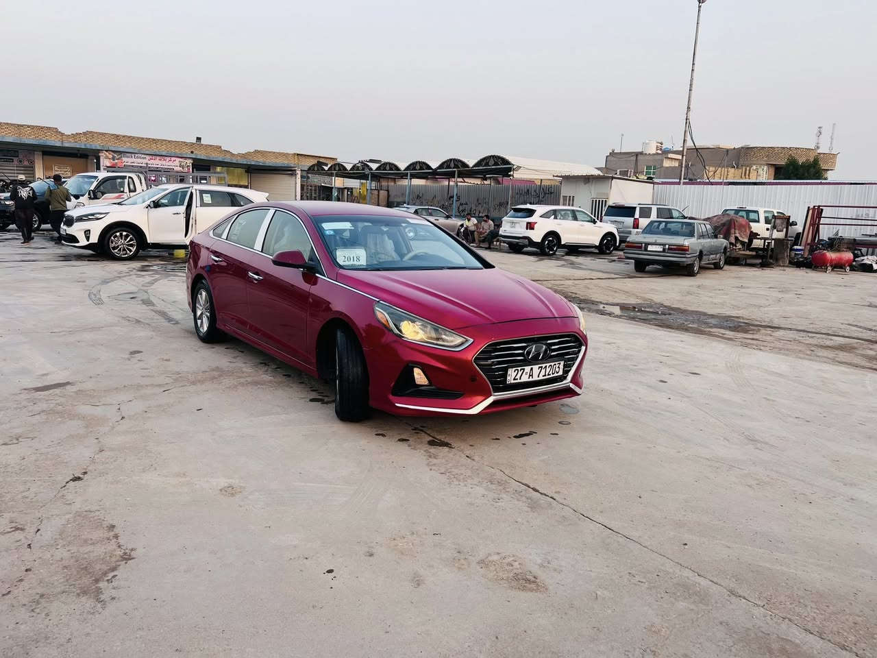 سلام عليكم 
سوناته موديل 2018 امريكي حادثه جاملغ وبنيد بدون دواخل رقم ذي قار دواي مداور ثاني يوم فول مواصفات عده الفتحه شاشه كامره دواره حساسات امامي خلفي مرايات شفط بيه مواصفات اهواي سياره جديده كلش ربع واحد ماذب عليه حداديه تخم تاير تبريد ثلج سياره جديده كلش 
سعرر 130 وبيه مجال مستعجل على البيع 
رقم الهاتف ***********
