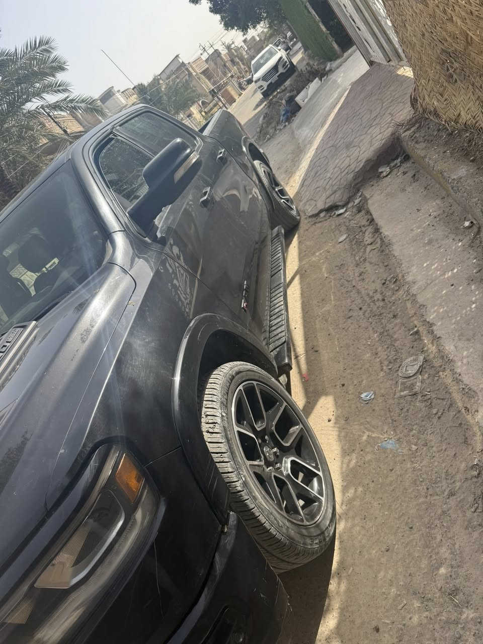 السلام عليكم 
رام 2019 لارامي رقم قادسيه
امريكي كلين تايتل 
داخله حرق دشبول
بيهه شبرين ب باب بارد فقط 
فول مواصفات
السعر 295 سعر مناسب 

***********
