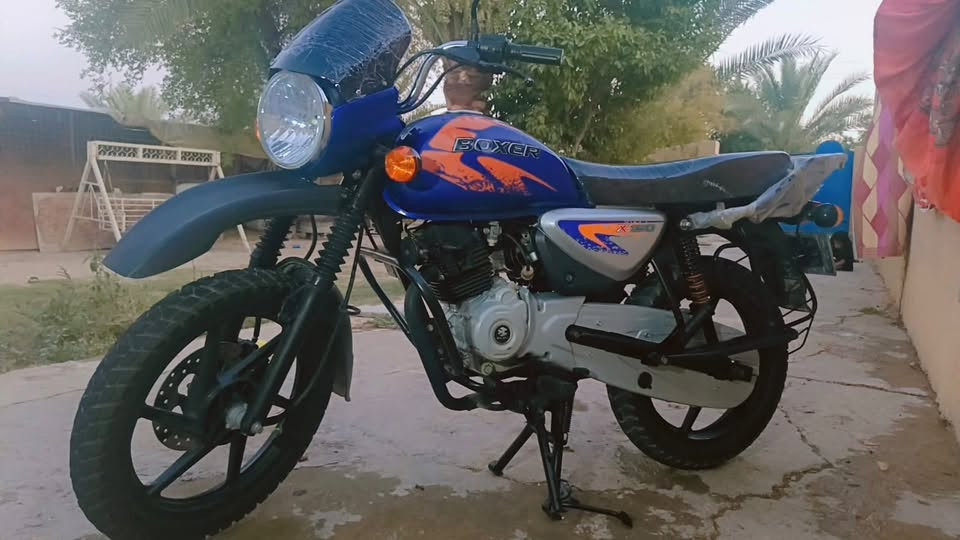 سلام عليكم دراجه بوكسر جبلي الموديل 2023  رقم وسنويه الدراجه مكفوله المكينه مكفوله عله ايدي العنوان بغداد الحسينيه المعامل رقمي ***********
