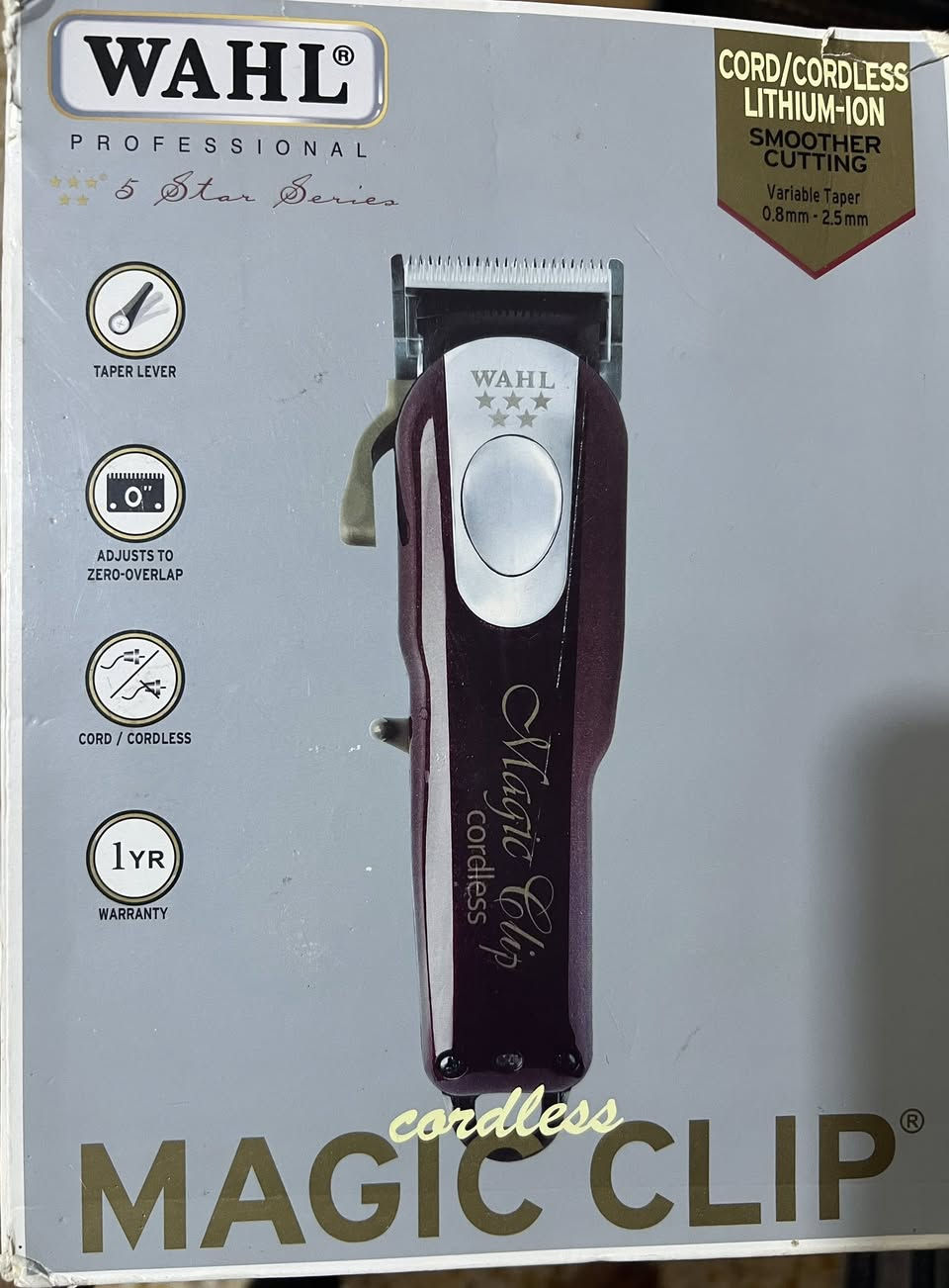 ماكينة حلاقة WAHL جديد غير مستخدم كامل ملحقات / سابقا تشتغل وحاليا البطارية ضعيفة ما تشتغل بسبب الخزن
+براون جاية هيج بدون غراض ما اعرف شبيها خلل لان ما عندي شاحنة الها ما فحصتها 
انطي سعر معقول وبالعافية ابيع هل الموجود


**إذا كنت صاحب هذا الإعلان وتريد حذفه لأي سبب، رجاءا أرسل رسالة إلى الدعم الفني**