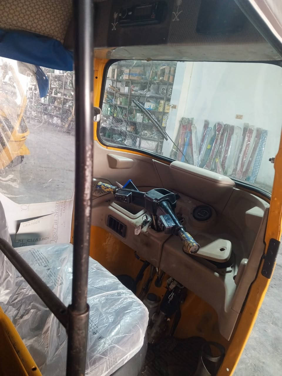 تكتك مديل 21 تكتك توه معمره سنويه كربلا مدور بنفس اليوم بعدهي مكينته عل سحك بيه دحجات ومعمرات كهربايات كله شغاله مكاني طوريج *********** سعر6700وبيه مجال
