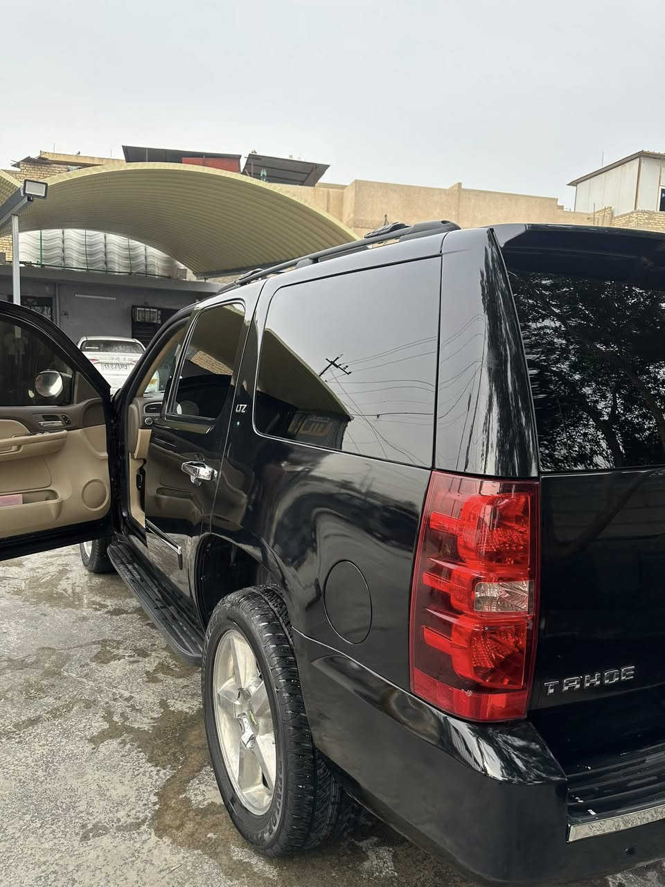 السلام عليكم
تاهو أدوات 
بدون كص مكفوله
دخول جديد
الموديل: 2009  
مقاعد جلد  
السعر 97  
اي استفسار واتساب
***********
مكان السياره بغداد
بيع فقط
