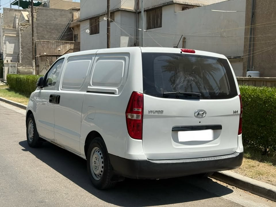فان حمل 2021 رقم اربيل مكفولة
ماشية 51 الف 

مكان السيارة بغداد 

***********
