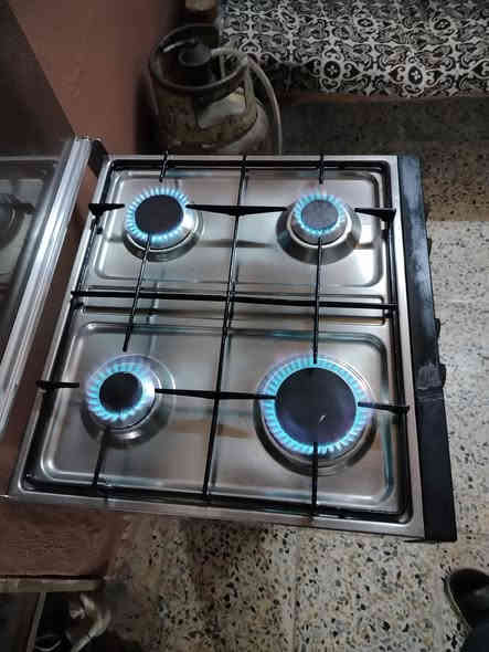 طباخ عشتار الايطالي 
منضدي 4عيون 
حجم 60 ..في..60
شرط وضع شركة 
شرط النظافة و الشغل 

السعر.   60

العنوان الجانب الايمن الاصلاح الزراعي الشارع الوسطي مجاور تنزيلات تبارك 

هـ ***********
