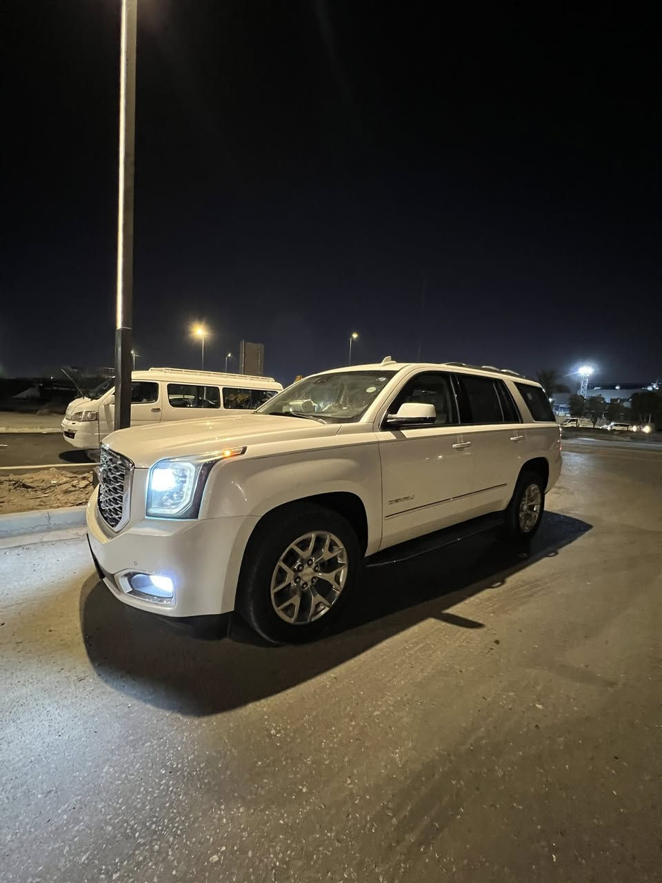 YUKON  DENALI 2018
يكون دينالي موديل ٢٠١٨
لون ابيض صدفي 
فول مواصفات معروفه مواصفات الدينالي 
مكفول كفاله عامه ما عدى بارد قليل 
لمعرفه السعر وباقي التفاصيل 
الاتصال على ***********
