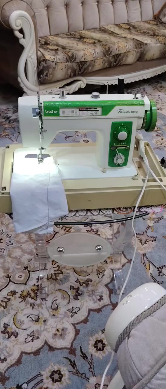 مكينة برذر ياباني مؤسسة توزيع الاوزدي خياط وتطريز خياطين يعرفوه سوي بيت دكمة بضغطة وحدة نظيفة مع ملحقاتها سعر ١٦٥ وبيه مجال المكان ناصرية متوفر توصيل


**إذا كنت صاحب هذا الإعلان وتريد حذفه لأي سبب، رجاءا أرسل رسالة إلى الدعم الفني**