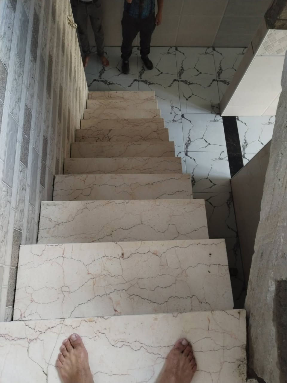 السلام عليكم صفاف كاشي وسيراميك تسليم هندسي متفرغ حالين \ ***********/***********
