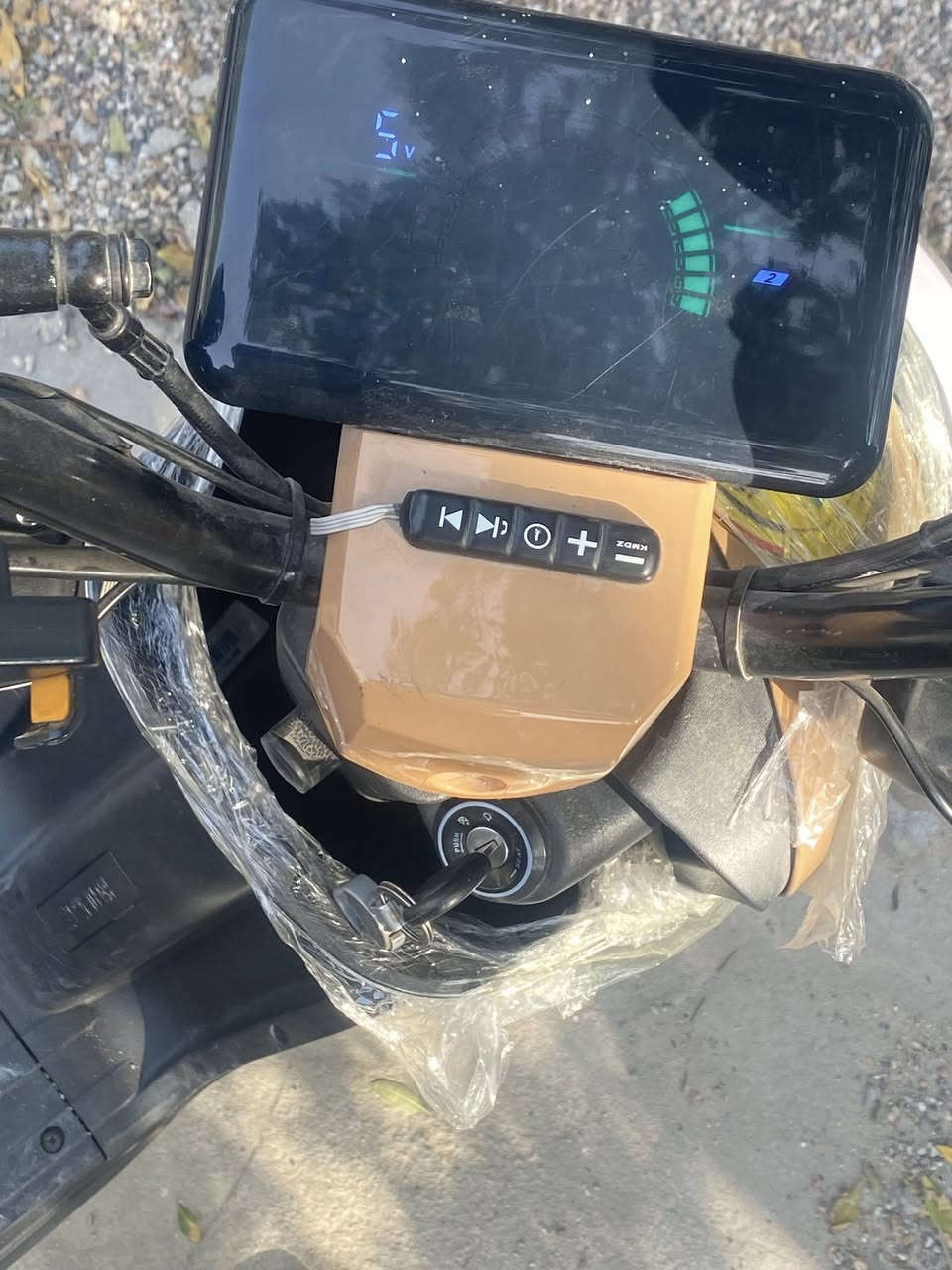 سلام عليكم دراجه ار 9 فوا مواصفات mp3 كلشي  شغال بيها نضافه 95 بل ميه مكفوله من كلشي بطاريات  مستخدمه دراجه شهرين بس مال مدرسه وبطلت وريد ابيعها  سعر 475 وبيها مجال لطيبين  مكاني بصره قبله 

فقط واتساب ***********
