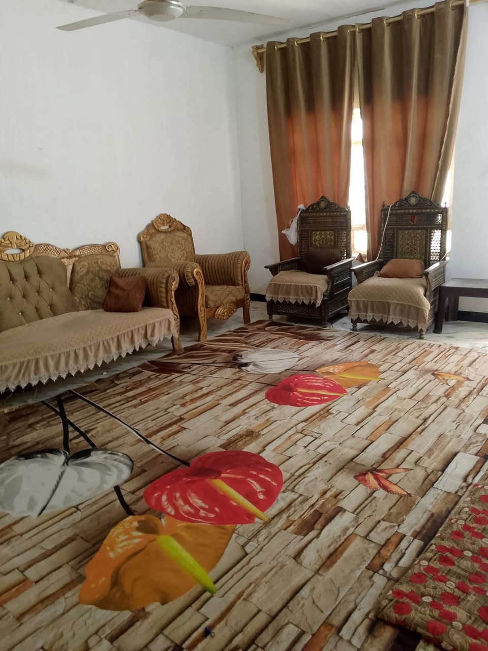 دار للبيع 
يحتوي على غرفه نوم وغرفه سويت  وصاله وستقبال ومطبخ مساحه الدار 200متر سده الهندية معافات حي النصر
***********
