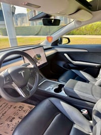 تسلا موديل ٣ • ٢٠٢٣ • بدون شاصي