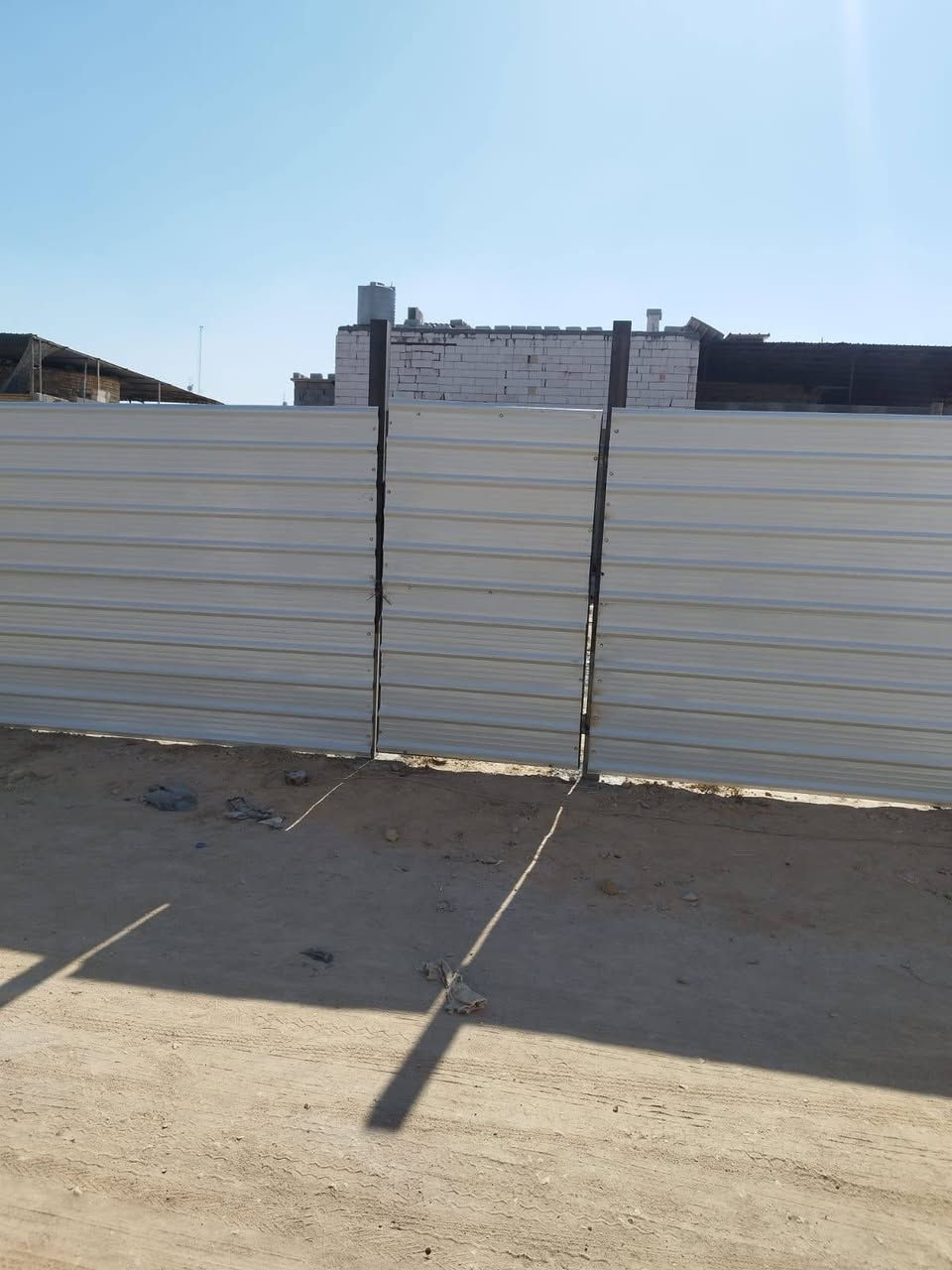 قطعتين للبيع 
البصرة شط العرب الكباسي الكبير حي البتول 
 مساحة القطعة الوحدة 200 متر امسيجة
تبعد عن جسر القيادة البحرية 200متر 
ومدينة الطب جديد في كباسي 500 متر  
للاستفسار وتساب أو اتصال
***********
***********
