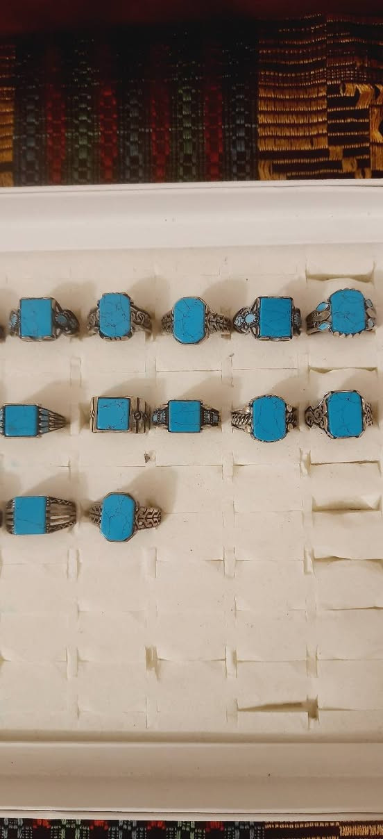 محابس فضه 925 شرط فضه العدد 26 خاتم سعر القطعه 15 الف شرط غير ملبوس اسعار نهائيه الي عنده محل وعلى باب الله يكدر يسترزق بيهن مكاني بغداد الدوره


**إذا كنت صاحب هذا الإعلان وتريد حذفه لأي سبب، رجاءا أرسل رسالة إلى الدعم الفني**