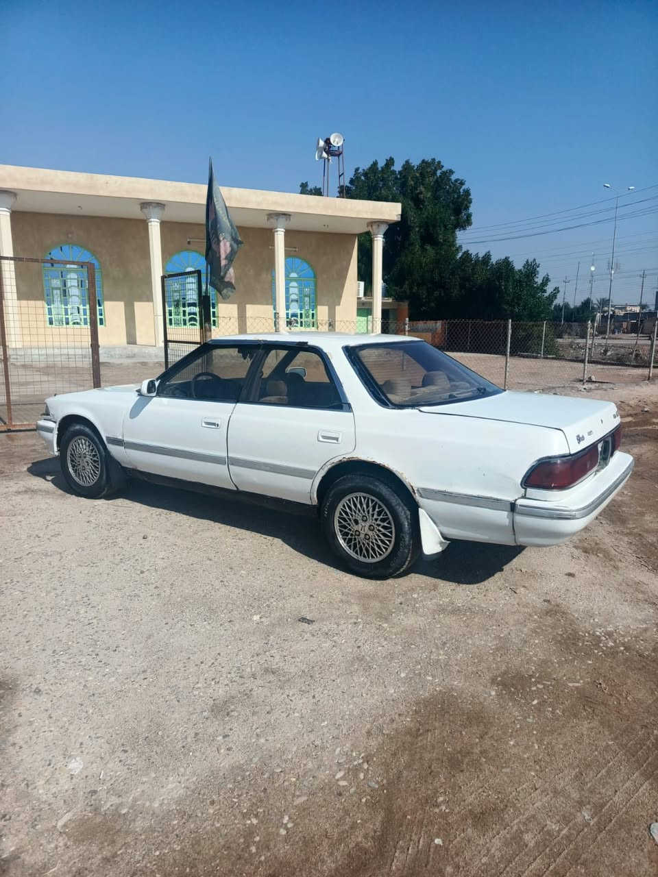 سلام عليكم هاذه السيارة لبيع مارك كصيف  كير او مكينه ونجي خير من الله  مكان البصرة شرط التحويل  السعر 32 ورقة او بيها مجال حك الجية  . رقمي لاستفسار *********** مكلف بل نشر هاذ رقم راعي السيارة
