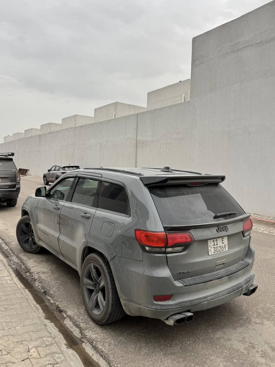 بيع  مناسبه جيب اوفر لاند ٢٠١٦ تغير لون الاصلي رصاصي فيلي
-محرك 3600 
-بانوراما
﻿خزن ميموري
﻿﻿كشنات كهرباء
﻿كشنات تدفئه تبريد
﻿ستيرن كهرباء + تدفئه
﻿مري قلاب +شفط
﻿صندوك كهرباء
﻿شفتات ستيرين
﻿السياره حادثها  جاملغ عكس السايق وبنيد   والسياره مصبوغه عام تغير لون   محدث كت كامل مال Srt حتى الوياله رقمها بغداد الجديد  سنويه لل٣١ مكاني نجف  السعر ١٦٥ وبيها مجال السيارة نصبتها كلش حلوه بالعافية على الي ياخذها 
***********
