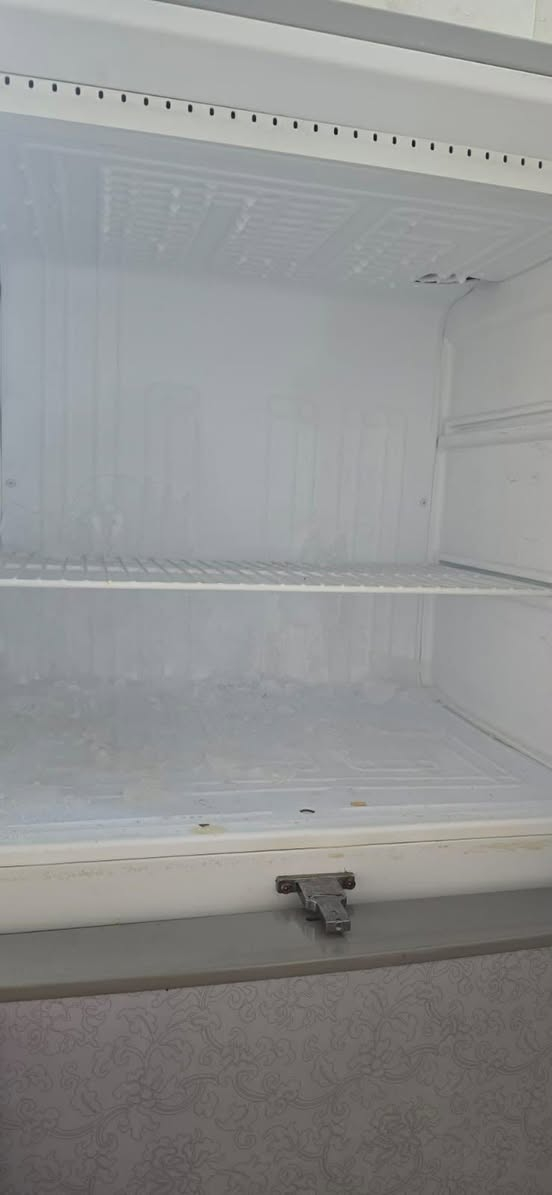 ثلاجه للبيع
نضيفه جمد فوك وجوه مابيها شي 300 وبيها مجال مستعجله علبيعته


**إذا كنت صاحب هذا الإعلان وتريد حذفه لأي سبب، رجاءا أرسل رسالة إلى الدعم الفني**