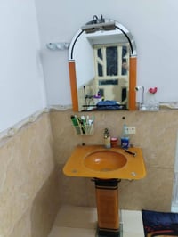 جبنالكم وجبت اغراض لبيع كله جديد ونظيف شرط النظافه نشتري ونبيع ونراوس ...