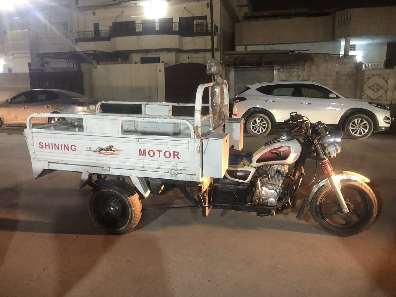 سلام عليكم ستوته للبيع مكان الرمادي ٥كيلو  للاتصال ***********
