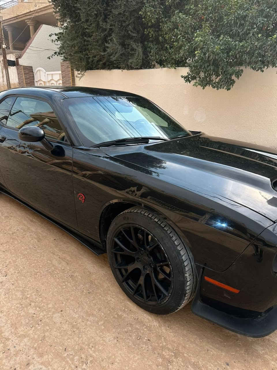 السلام عليكم جالنجر sxt 2018
رقم اربيل V6 مواصفاتها شاشة كبيرة بيها نظام سبورت تشغيل عن بعد

واضافة اكزوز رياضي تحكم

ريمونت ويل تو سايز ارمادا تخم تاير جديد سماعات الباينو السيارة ما بيها اي نقص حادثها قطعة وحده جامرلغ جهة السايق وبيها قطعتين صبغ يعني ابيعلك ٣ قطع والسيارة ايرباك البرته بس ومرجعي سستم وبدون دواخل لا لغد ولا شاصي
رقم اربيل 
رقم الهاتف ***********

عنوان السيارة ديالى بعقوبة

السعر 168 وبيها مجال
