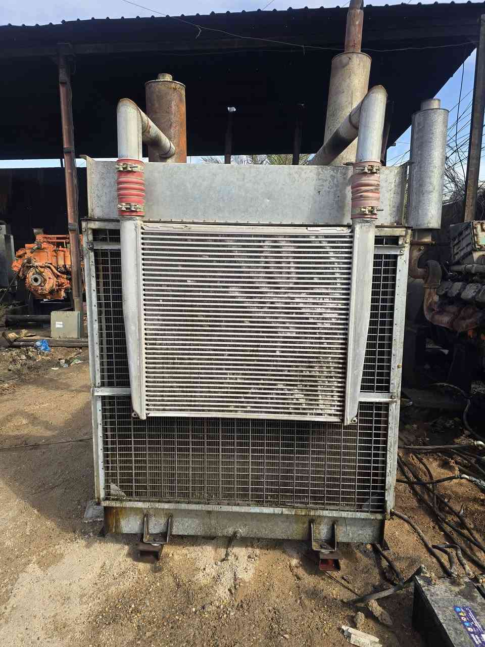 سلام عليكم
مكلف بنشر 
دايو ٨ سلندر لاتنقيص ولاتبخير 
اتو ماتيك كامله مابيها نقص 
السعر ٧٠ ورقه وبيها مجال 
العنوان الانبار 
*********** رقم صاحبها
