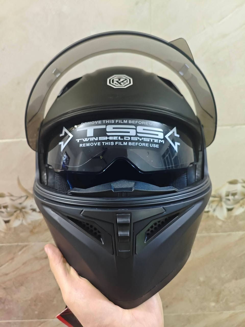 خوذة للدراجات النارية ماركة ORZ
قياس XL
مع كفوف وغطاء للوجه
جديدة وغير مستخدمة
السعر خاص 🛑


**إذا كنت صاحب هذا الإعلان وتريد حذفه لأي سبب، رجاءا أرسل رسالة إلى الدعم الفني**