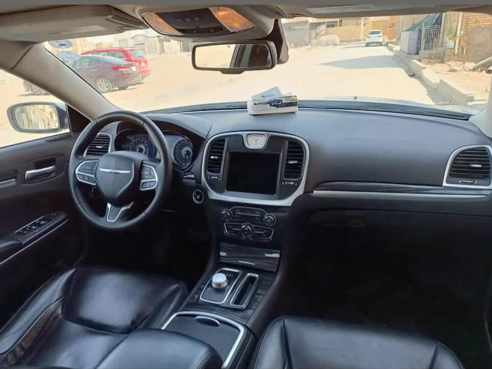 السلام عليكم اوبامه موديل 2022 حادثها دعاميه اماميه فقط السياره ليبل واحد بدون دواخل السياره جديده و جاهزه من كل النواحي كير مكينه صدر امامي خلفي تخم تاير جديد رقم اربيل الدولي بسمي تحولي ثاني يوم السياره على وضع الشركه 40 الف فقط حقيقي مكان السياوه ناصريه رقم هاتف *********** انتصال ودلل السياره جديده و جاهزه مامشتغله خط ابد على يدنه
