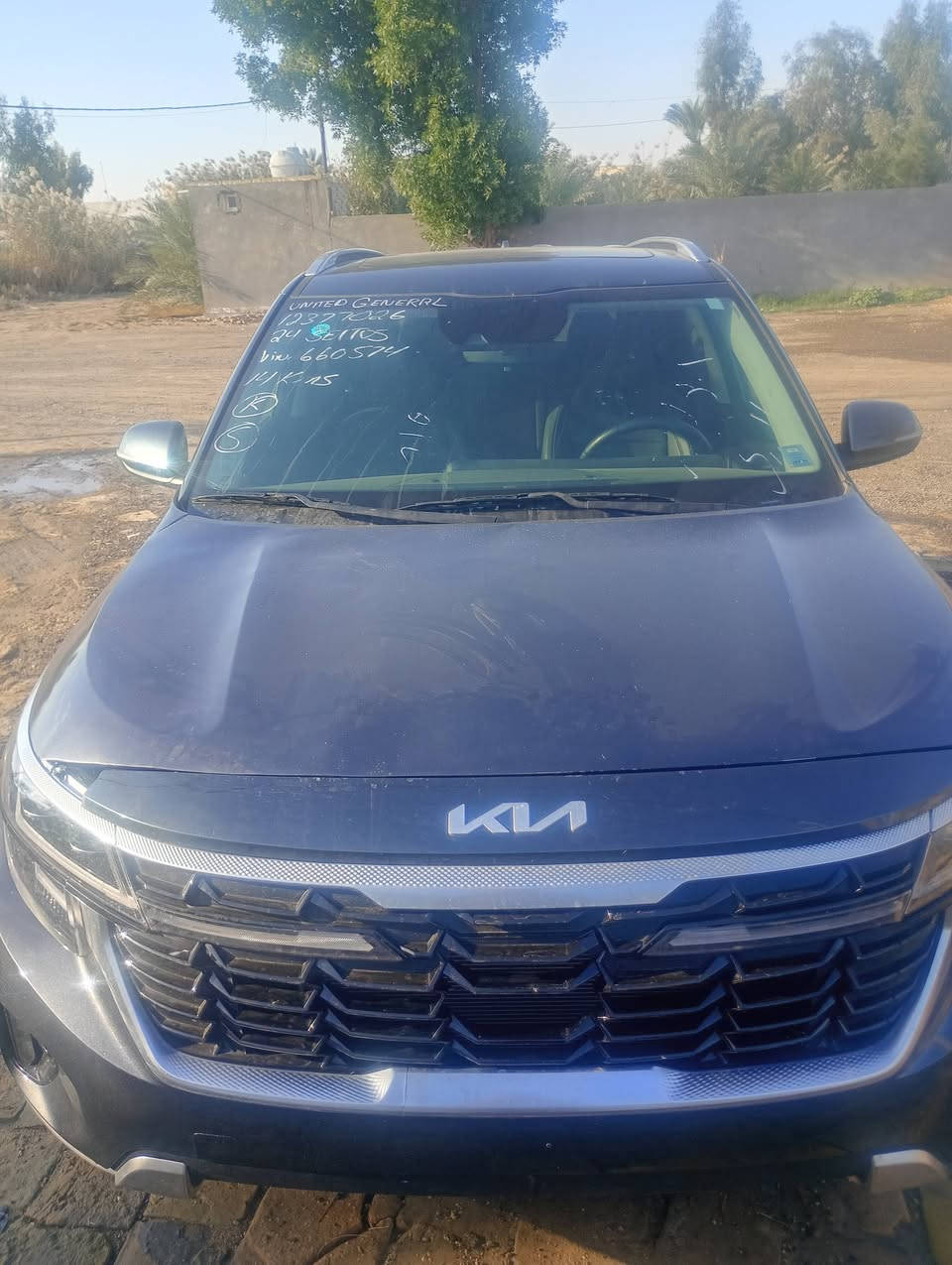 سلام عليكم سلتوز 24 فول موصفات فتحه بصمه فول حادث شويه بخشم البنيد بدون ارباك فول  فتحه بصمه فول ماشيه 9000 الف بعدهي زيروه لونه رصاصي  بدون تبديل اي قطعه
ب١٦٥ وبيه مجال 
***********
