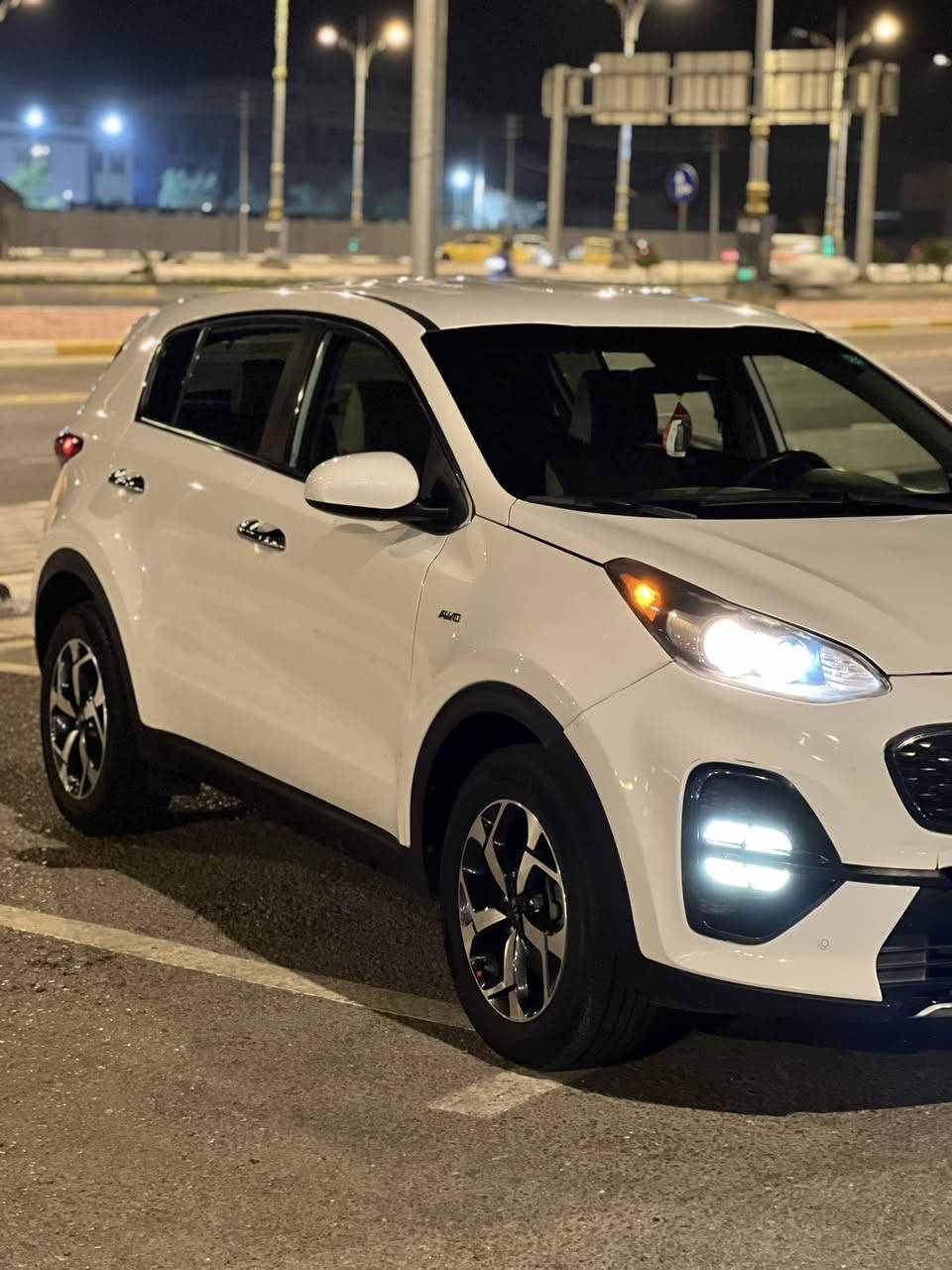 سلام عليكم
اسبورتج 2020 بابل دولي بسمي سنويه جديده امريكيه ضربته جاملغ وباب امامي بدون دواخل كير محرك حداديه خير من من الله تبريد ثلج دواخل جديده شاشه كامره تحكم استيرن مود ترايف وبعد بيه هواي مواصفات السياره جديده مناقصه برغي السعر 168 وبيه مجال مكاني كربلاء 
***********
