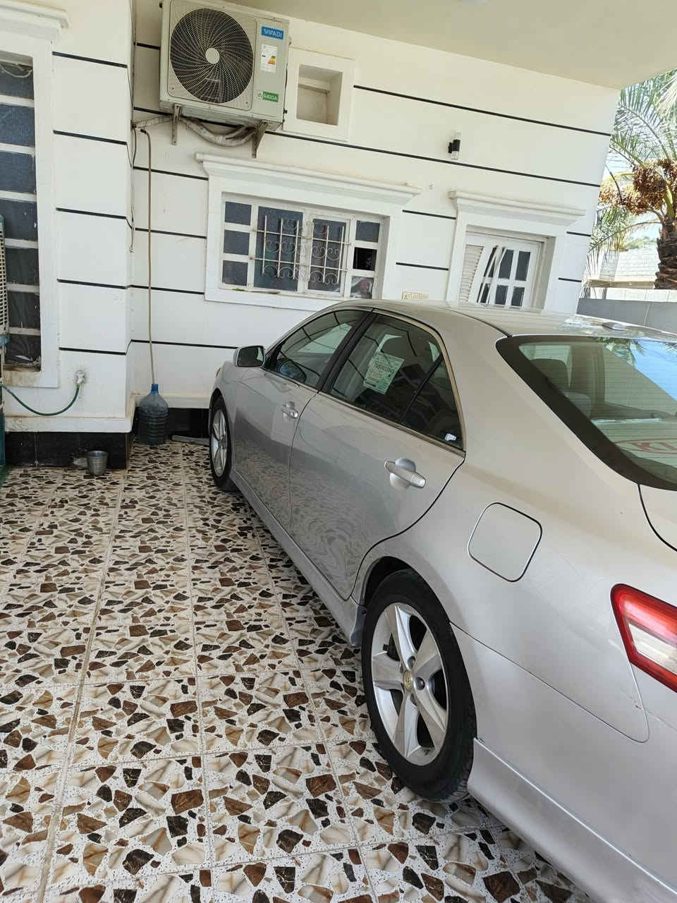 كامري موديل 2010 سياره اربع قطع بدون ضرر فقط صبغ لغود شواصي كلله سليمه سياره جاهزه من كلشي مثبت سرعه تحكمات ستيرن كشنات كهربأيه سياره شرط لا تنقيص ولا تبخير عل فحص سياره جاهزه من كلشي بأسمي تحويل ثاني يوم  استفسار اكثر اتصل *********** مكان رمادي سعر 106وبيه مجال
