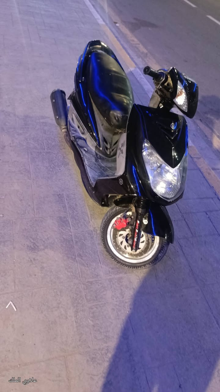 سلام عليكم
سكنس فحل 
دراجه مال رمبه صارها فتره نازله
دراجه مدفوع كمرها 7اوراق كامله
كلش كلش حلوه واحله من الصور
تايرات جدد
ستان تعليك استان صفح 
دسكات جدد
دبلات رياضي اصلي 
دراجه ع وضع الشركه
سعرها 700وبيها مجال
مكاني الحريه 
***********
