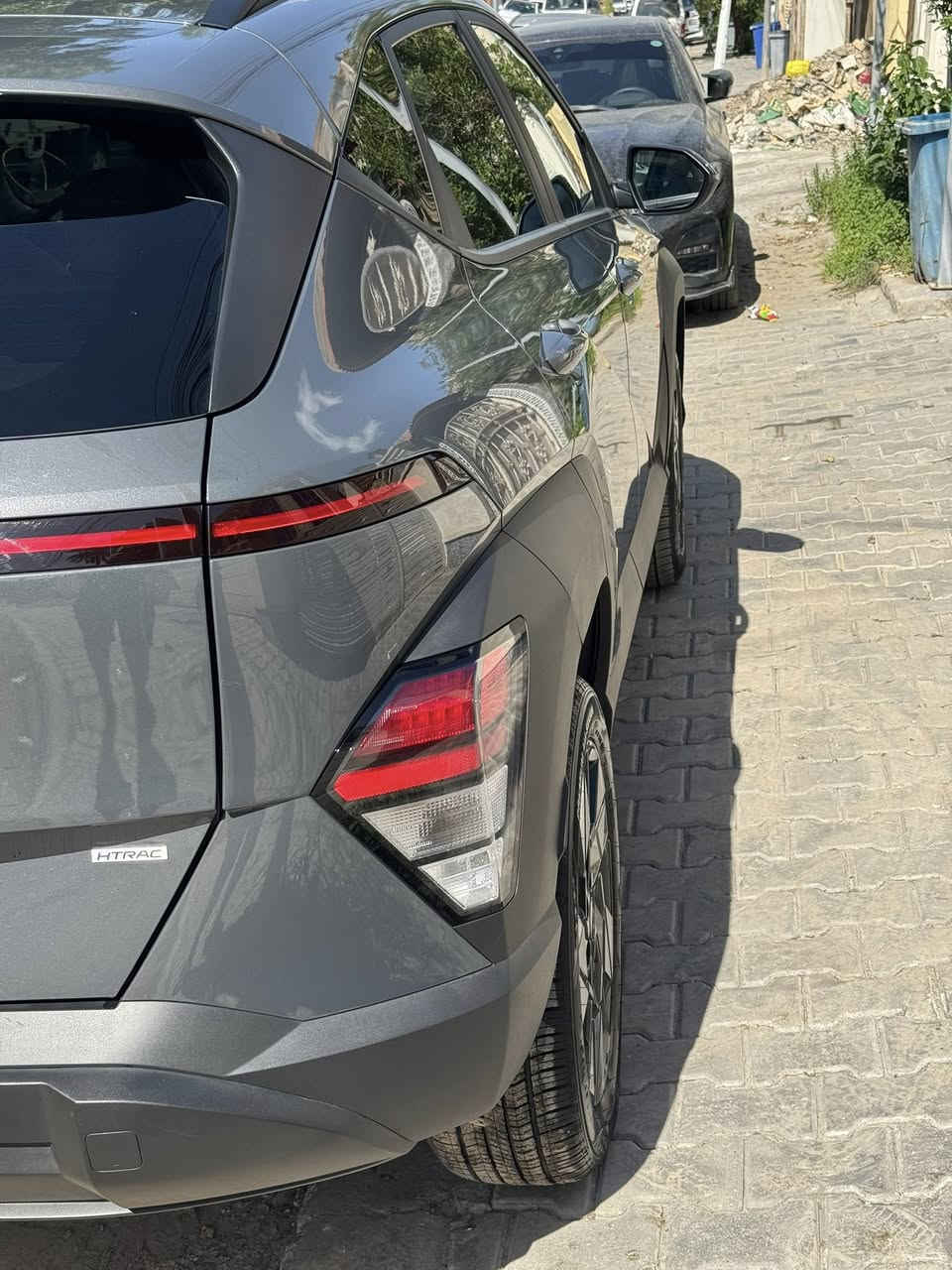 هونداي كونا موديل 2025 وارد امريكي بدون لوحات للبيع السيارة جديدة بمعنى الكلمة حادثها بنيد ودعامية مبدلات نفس اللون بدون شواصي بدون دواخل بدون ايرباك راديترات بلادية مالتها السيارة بدون صبغ ماشية 12 الف ميل لون مميز داخل ابيض مواصفات SEL 
كرسي كهرباء 
مودات قيادة
اوتو هولد
فور ويل
تبريد قطعتين
شحن فول تايبسي 
هندبريك بصمة
تشغيل عن بعد
فول تحكم ستيرن
كار بلاي اوتو
رادارجانب
رادار امامي
رادار خلفي
تحذير رجاج ستيرن
او بعد بيها مواصفات اخرى 
تترقم بغداد و جميع المحافظات ما عدا الاقليم 
السعر المطلوب 170$
مكاني بغداد الاعظمية   *********** موجود واتساب 
     KM8HBCAB6SU270663 هذا رقم الشاصي لليحب يتأكد
