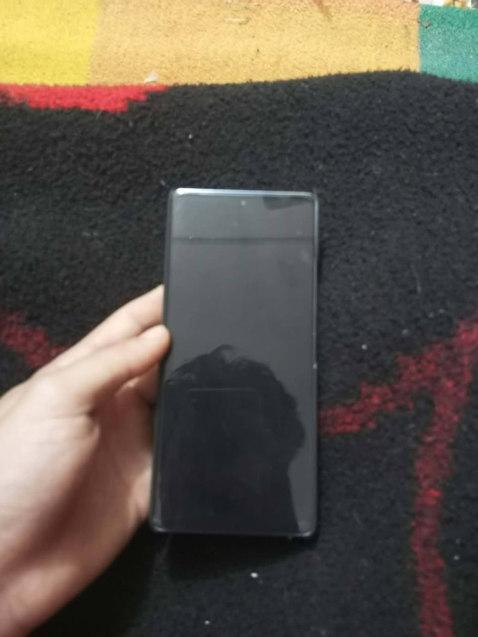 مراوس بايفون او بيع 
تكنو بوفا 3
ذكره 128
بطارية 7000
عشوائي 12


**إذا كنت صاحب هذا الإعلان وتريد حذفه لأي سبب، رجاءا أرسل رسالة إلى الدعم الفني**