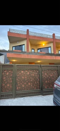 (للايجار مخزن مع بيت مدخل منفرد عن البيت) مخزن مساحه ٢٧٥ متر مشترك مع ...