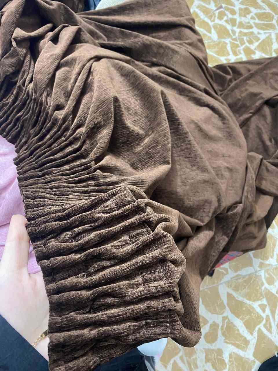 ستائر شاموا ثقيل درجة اولى نظيفات جداً على الفحص تجون و تشوفوهم ما بيهم اي ضرر
الوردي سعرها ٢٠ قطعتين تكفي شباك طلاكتين
الجوزي سعرها ٤٠ حجمها كبير ايضا قطعتين تكفي شباك ٤ طلاكات
الشراي يدخل خاص نرسل الكم رقم و عنوان


**إذا كنت صاحب هذا الإعلان وتريد حذفه لأي سبب، رجاءا أرسل رسالة إلى الدعم الفني**