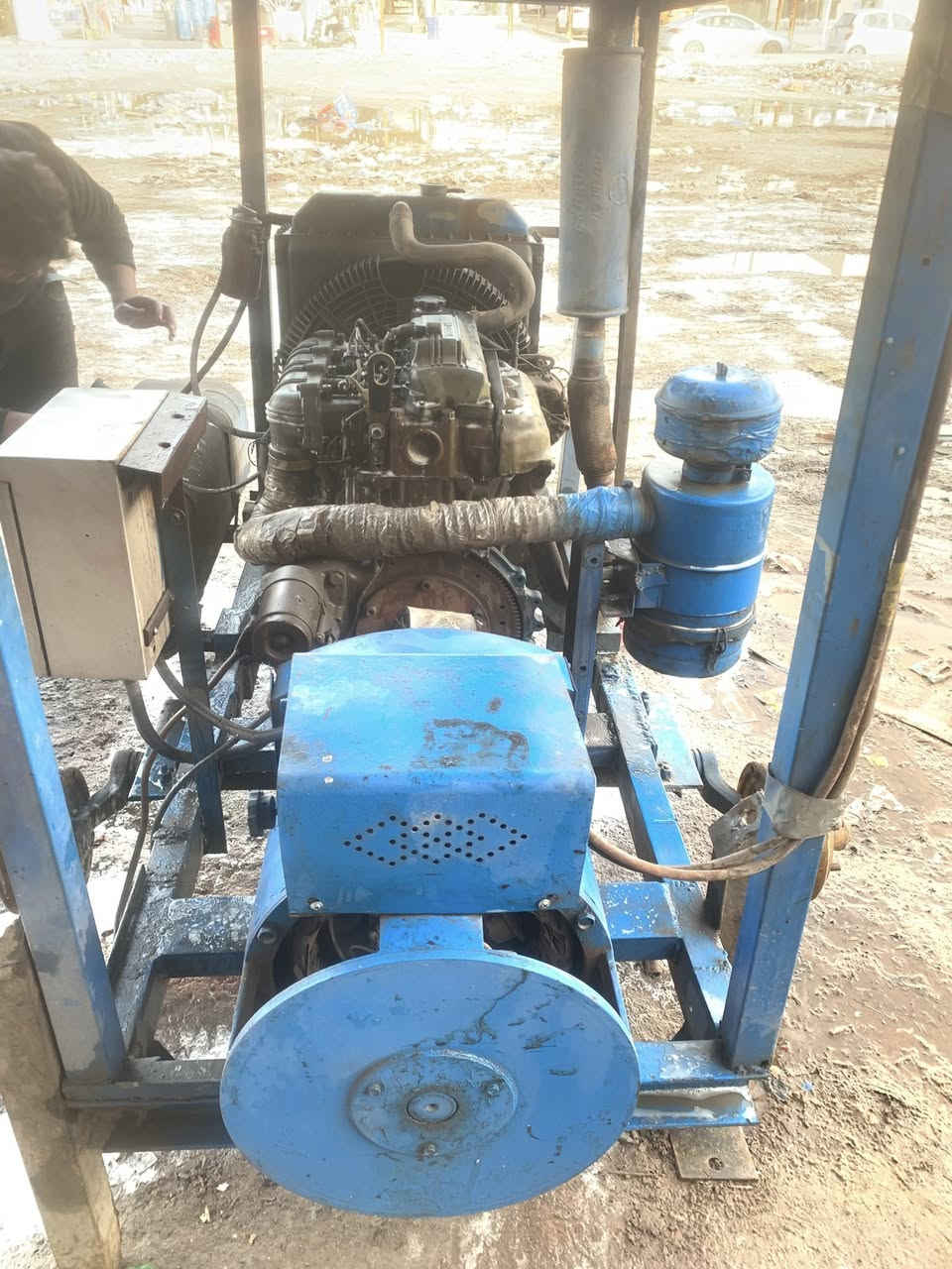 مولد كيا 30 كي في ثري فيز محرك 2701 لا صرف ولا تبخير راس توليد بلادي  السعر 13ورقه.  مكاني بغداد الامين الثانيه 
***********
