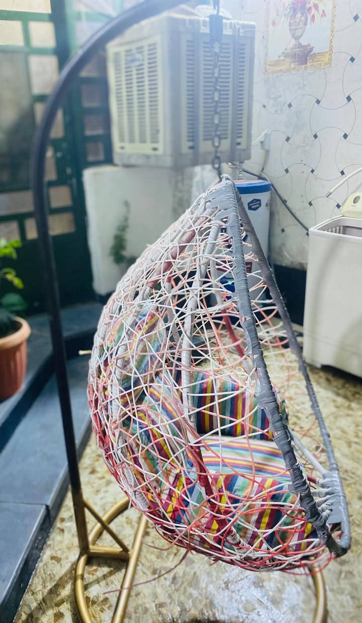 السلام عليكم مرجوحه ام العش للبيع السعر 60 رقم بي واتساب ***********
