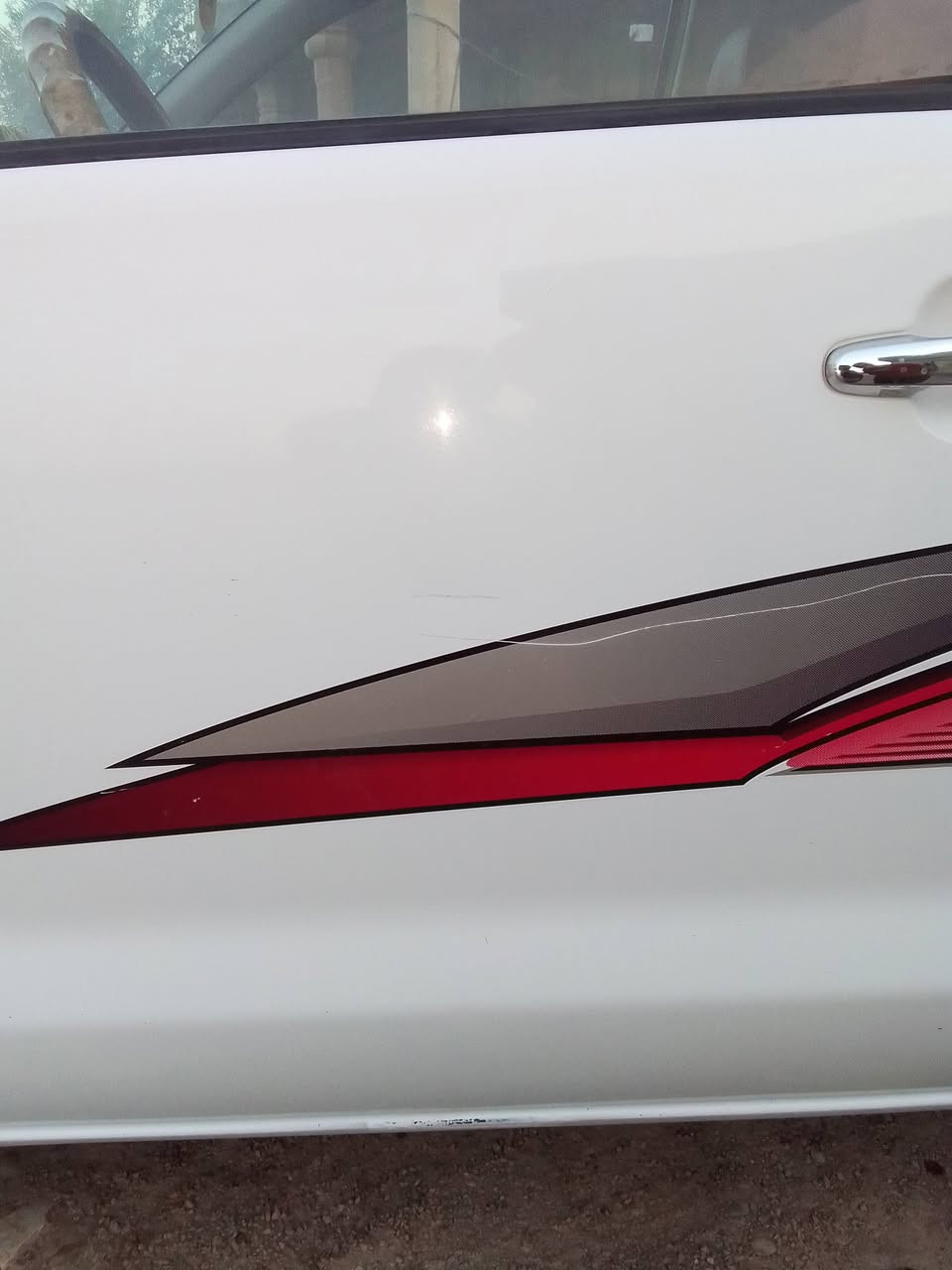 هايلكس موديل 2012 تك قماره التصال على الرقم *********** ***********
