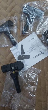 حساس اطارات • كرايسلر • موديلات متنوعة